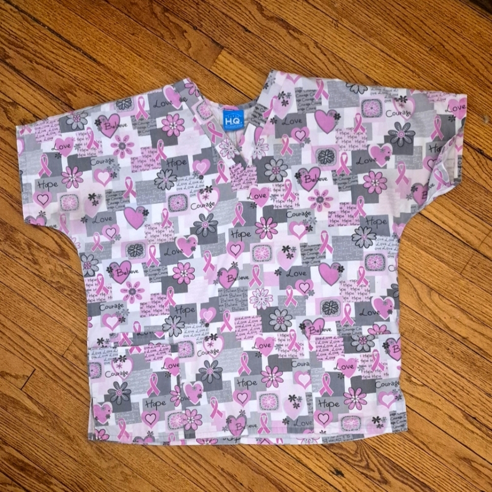 Scrub H.Q. XL Short Sleeve White, Pink, Gray, & Black, V-neck, Hearts, Cancer